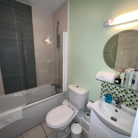 North Modern Apartment *